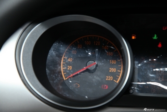 2012款中华H230 1.5L手动舒适型