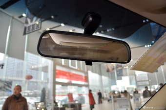 2013款途胜2.0L两驱自动舒适