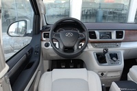 2016款上汽大通G10 2.0T手动豪华版