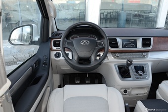 2016款上汽大通G10 2.0T手动豪华版