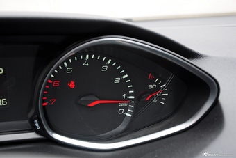 2015款东风标致308S 1.6T自动劲驰版