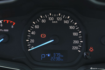 2015款福睿斯1.5L自动舒适型