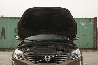 2015款沃尔沃XC60 T6 AWD