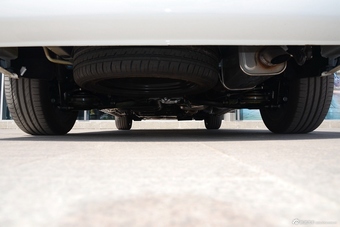 2016款奔驰V级 V260 2.0T自动尊贵版