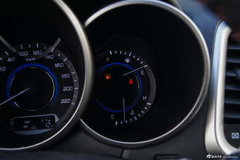 2015款逸动XT 1.6L手动俊酷型国IV