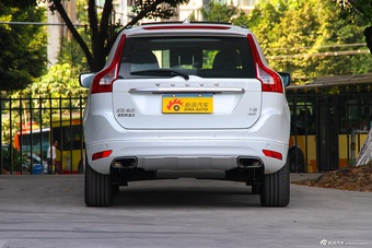 2015款沃尔沃XC60 2.0T T5 AWD智驭版
