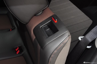 2015款科鲁兹掀背1.6L手动舒适型