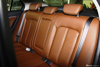 2014款奔腾B90 1.8T自动豪华型到店实拍