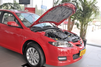 2013款马自达6 2.0L自动时尚型