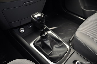 2011款悦动1.6L手动舒适型
