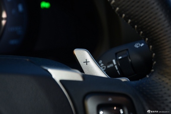 2016款雷克萨斯RC 2.0T 200t F SPORT极致版