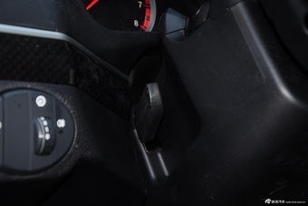 2015款哈弗H5智尊版4G63 2.0T手动两驱精英版