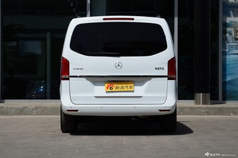 2016款奔驰V级 V260 2.0T自动尊贵版