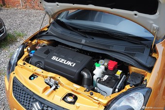 2015款雨燕1.5L自动限定版