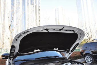 2015款揽胜运动版3.0 V6 SC HSE