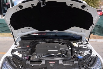 2014款奔驰E260 2.0T自动敞篷版图片