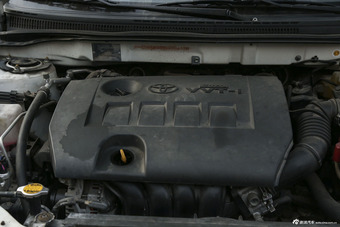 2013款花冠1.6L手动豪华版