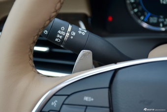 2016款CT6 2.0T自动28T铂金版