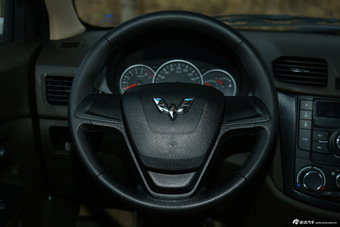 2015款五菱宏光S 1.5L手动超值版