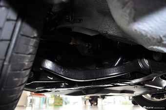 2013款奔腾B50 1.6L自动豪华版