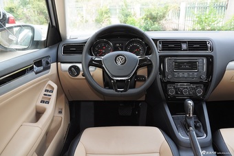 2015款速腾230TSI自动舒适型