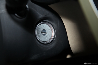 2013款中华H330 1.5L自动舒适型