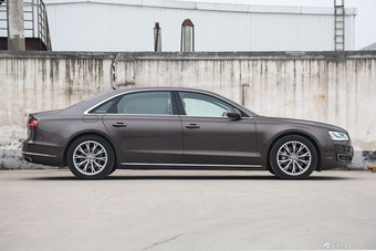 2014款奥迪A8L 3.0T自动50TFSI quattro豪华型