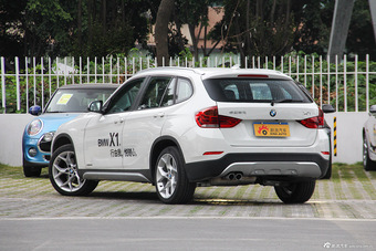 2015款宝马X1 2.0T自动xDrive20i 时尚晋级版