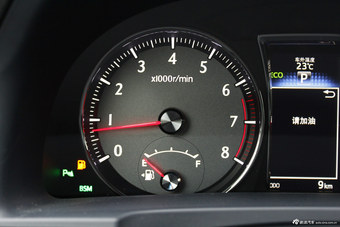 2015款皇冠2.5L自动尊享版