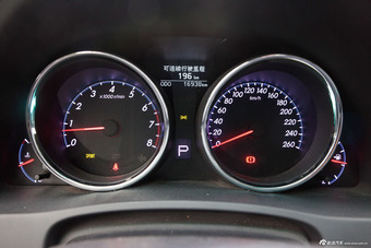 2013款锐志2.5V自动尊锐导航版