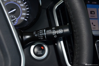 2016款驭胜S350 2.0T自动两驱汽油超豪华版5座