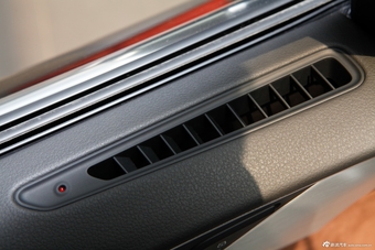 2013款奥迪A8L W12 6.3FSI quattro旗舰型