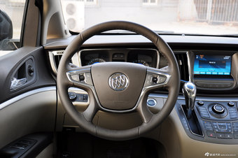 2013款别克GL8豪华商务车到店实拍