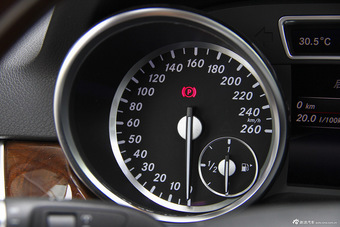 2015款奔驰ML400 4MATIC豪华型