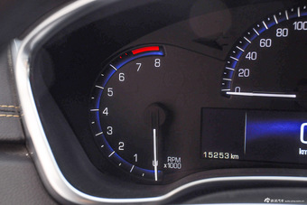 2015款凯迪拉克SRX 3.0L自动领先型