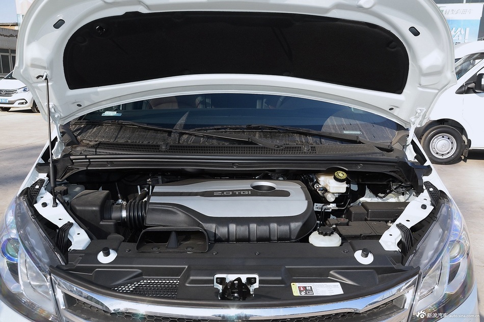 2016款上汽大通G10 2.0T自动行政版