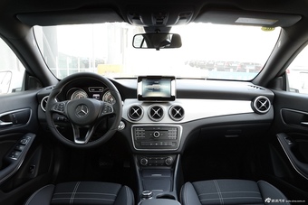 2016款奔驰CLA级 CLA200 1.6T自动动感型图片
