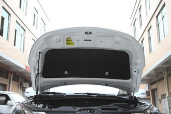 2016款比亚迪宋1.5TI手动尊贵型