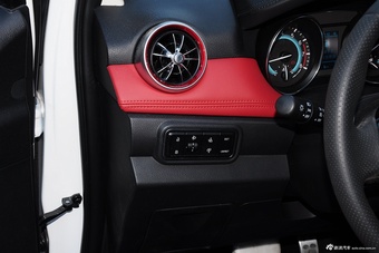 2015款哈弗H1 1.5L自动尊贵型