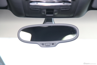 2013款奥迪Q3 40TFSI quattro四驱豪华型