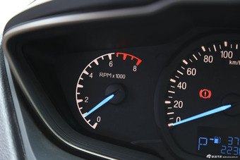 2015款福睿斯1.5L自动舒适型