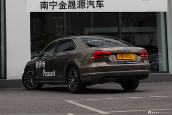 2015款帕萨特2.0T自动DSG至尊版