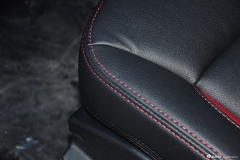 2015款哈弗H1 1.5L自动尊贵型