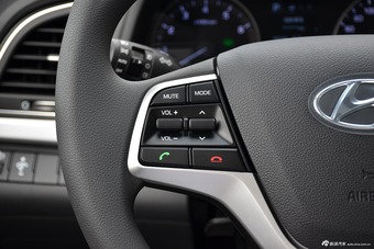 2016款领动 1.6L自动智炫精英型