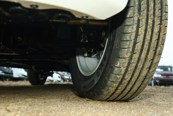 2015款五菱宏光S 1.5L手动超值版