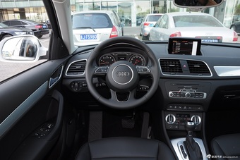 2015款奥迪Q3 40TFSI quattro豪华型