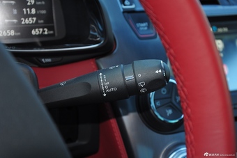 2015款DS 5 1.8T自动尊享版THP200