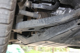 2014款比亚迪S6 1.5TI手动旗舰型