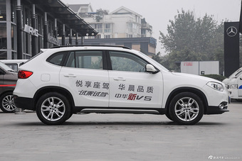 2012款中华V5 1.5T自动四驱豪华型