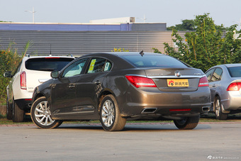 2014款君越2.0T SIDI自动精英技术型